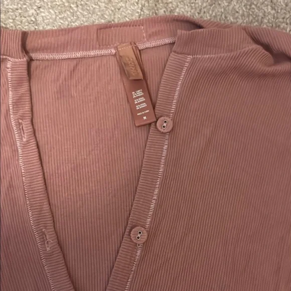 Skims soft lounge button up Henley - Picture 2 of 5